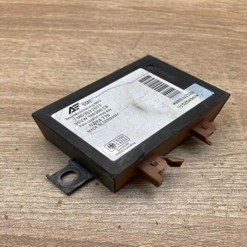 7M0953257F 5WK4776 Used Immobilizer control unit/module Volkswagen Sharan