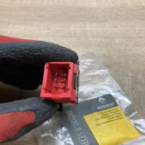 7700822678   Electric window control switch Renault Laguna I