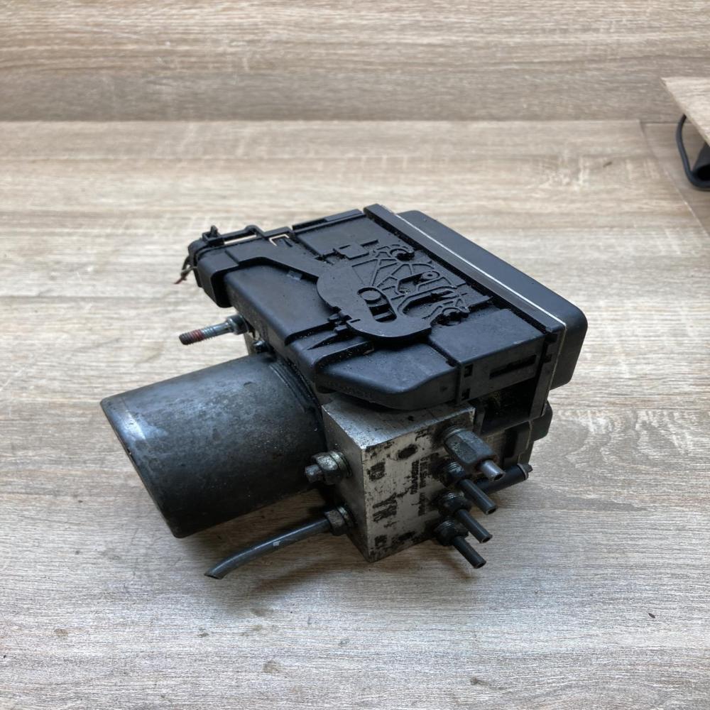 44540 0F050 0265251488 0265951566 ABS Pump Toyota Verso