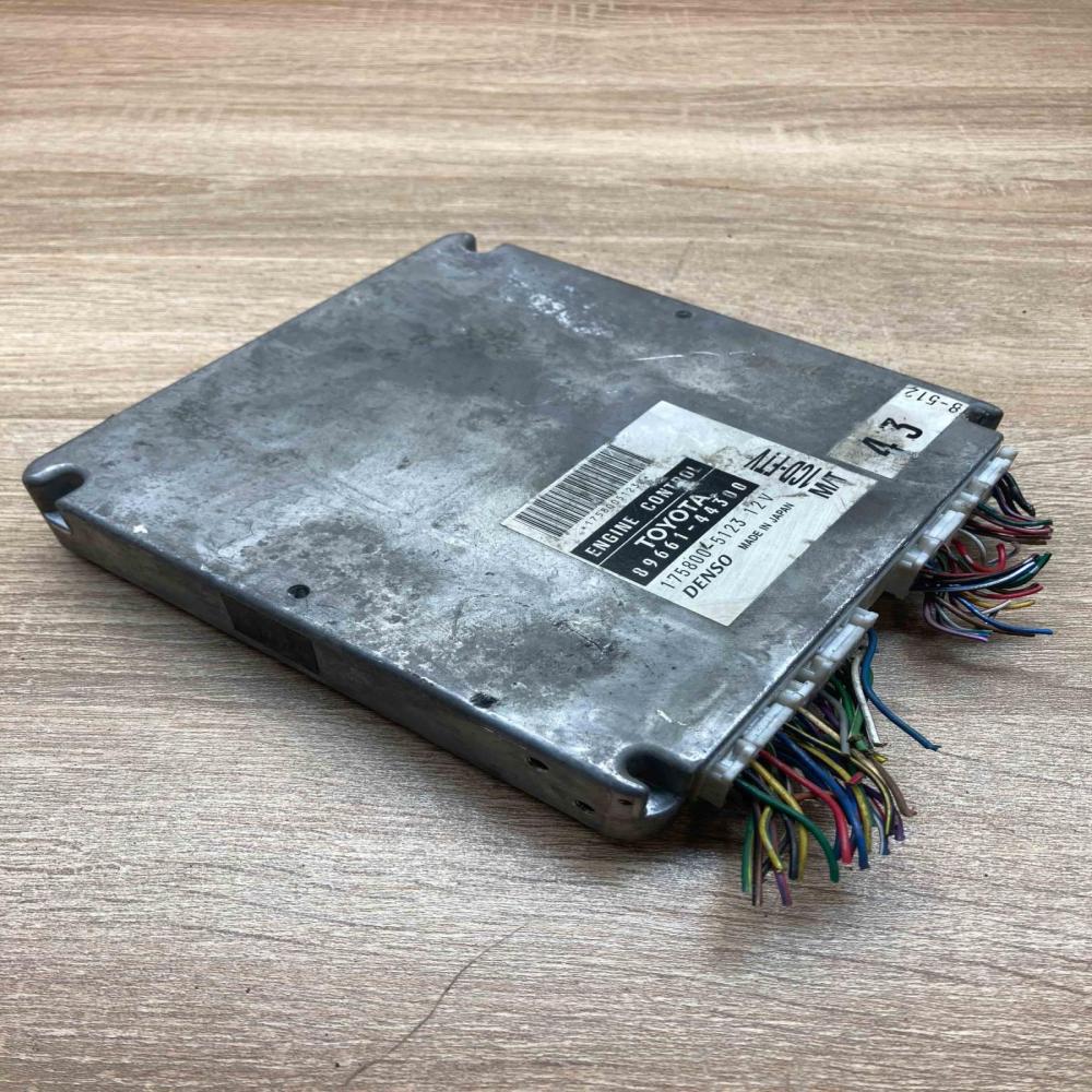 89661 44300 175800 5123  Engine control unit/module ECU Toyota Avensis Verso
