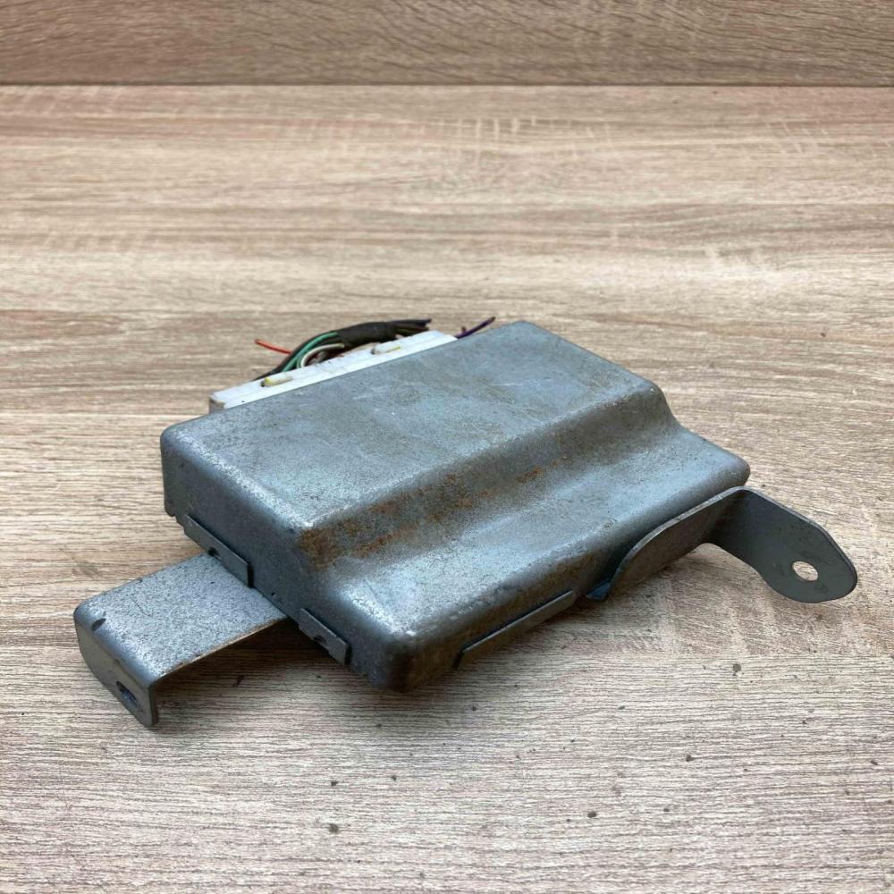KB4267650 95H232368  ABS control unit/module Mazda 626