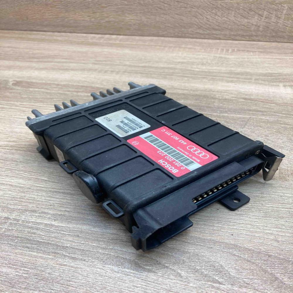 443907311C 0261200273 Red Engine control unit/module ECU Audi 80 90 S2 B4