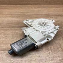 A1669060201 0130822754 Used Front door window regulator motor Mercedes-Benz ML W