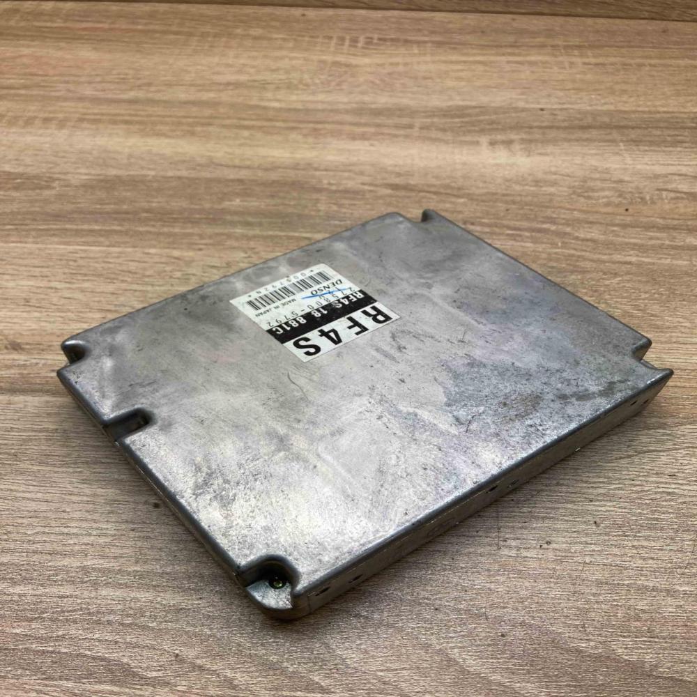 RF4S18881C 275800 5792  Engine control unit/module ECU Mazda 323 F
