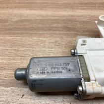 A1669060501 0130822757  Rear door window regulator motor Mercedes-Benz ML W166