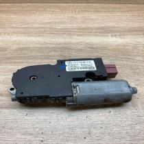 A1669001208  Sunroof Sunroof motor/actuator Mercedes-Benz ML W166