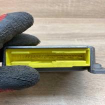 MR913789 0285001286  Airbag control unit/module Mitsubishi Carisma