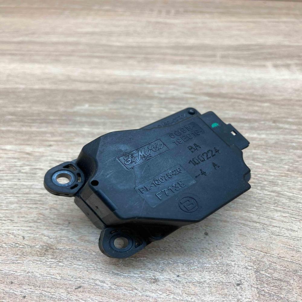 6G9N 19E616 BA F7138  Air flap motor/actuator Peugeot 407