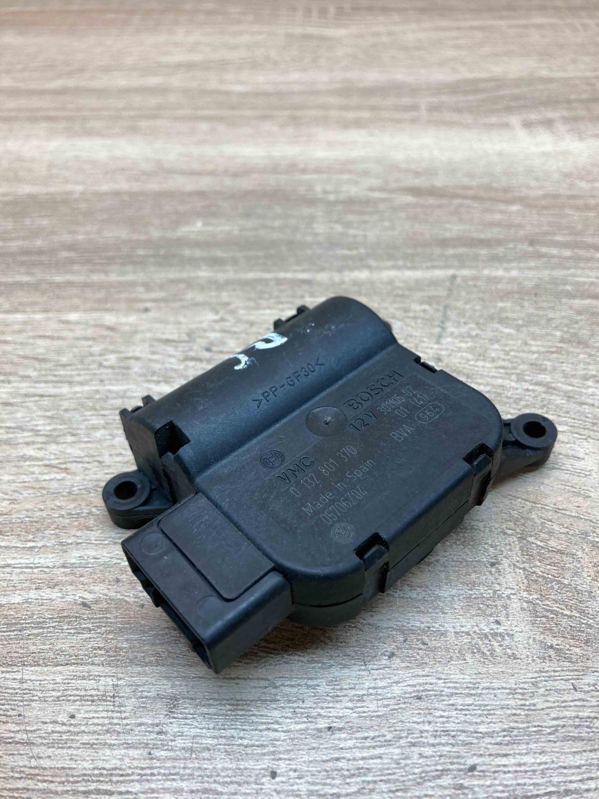 0132801370 Used  Air flap motor/actuator Volkswagen PASSAT B6