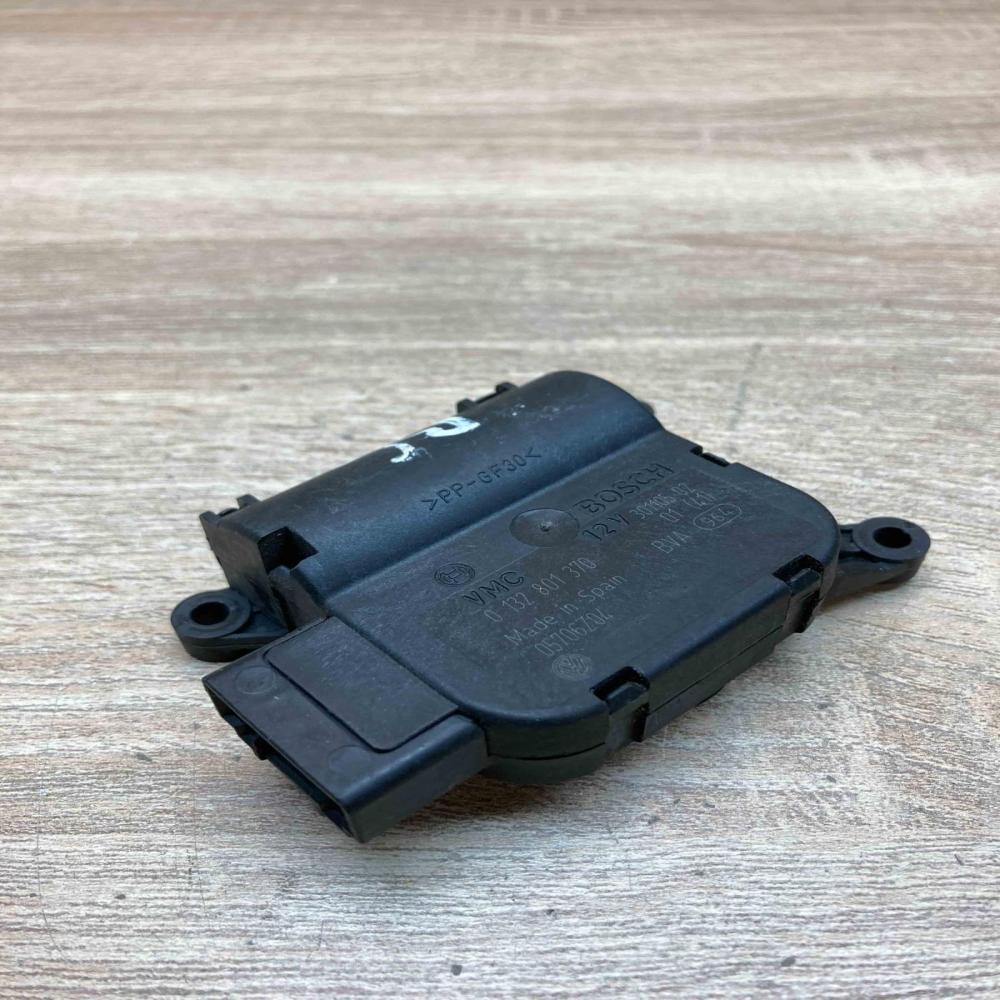 0132801370 Used  Air flap motor/actuator Volkswagen PASSAT B6