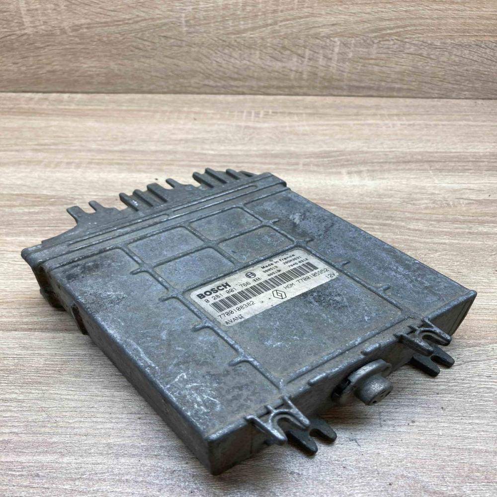 7700105952 0281001766  Engine control unit/module ECU Renault Laguna I