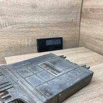 7700105952 0281001766  Engine control unit/module ECU Renault Laguna I