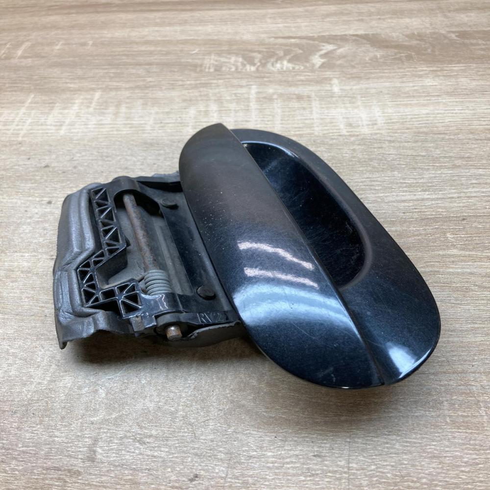 BMW E39 passenger side   Front door exterior handle BMW 5 E39
