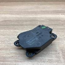 6G9N 19E616 BB F7138  Air flap motor/actuator Volvo XC70