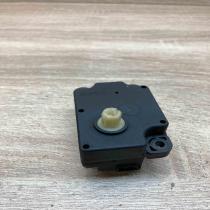 6G9N 19E616 BB F7138  Air flap motor/actuator Volvo XC70