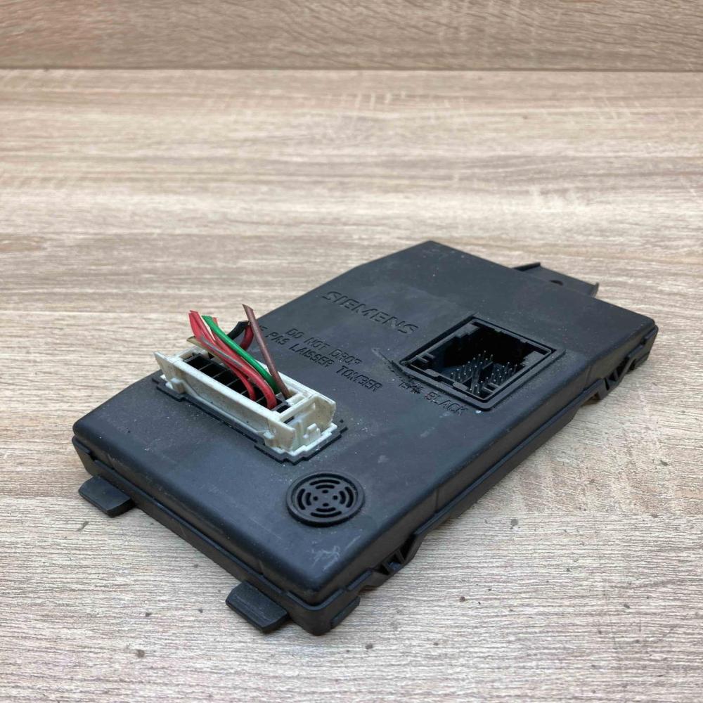 8200249128 S118522002A  Comfort/convenience module Renault Thalia I