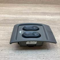 OUG381L8AA 746 77922  Electric window control switch Chrysler PT Cruiser