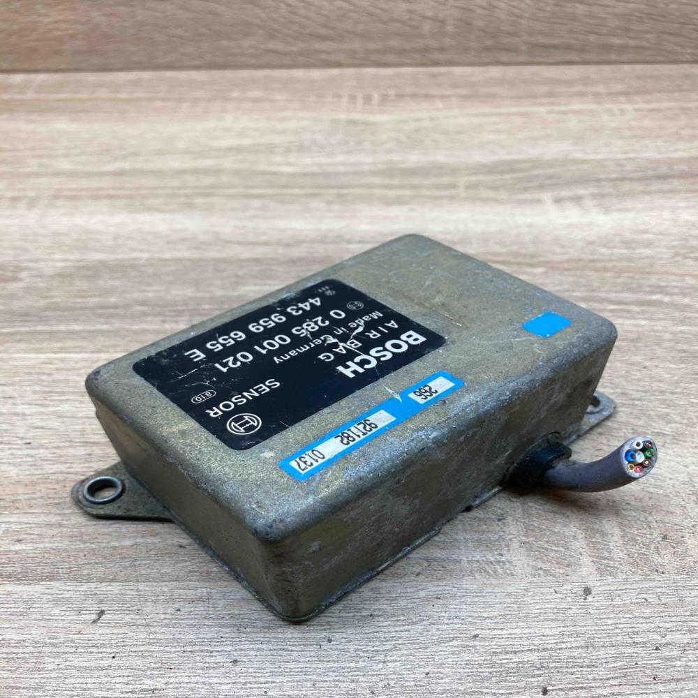 443959655E 0285001021  Airbag control unit/module Audi 100 S4 C4