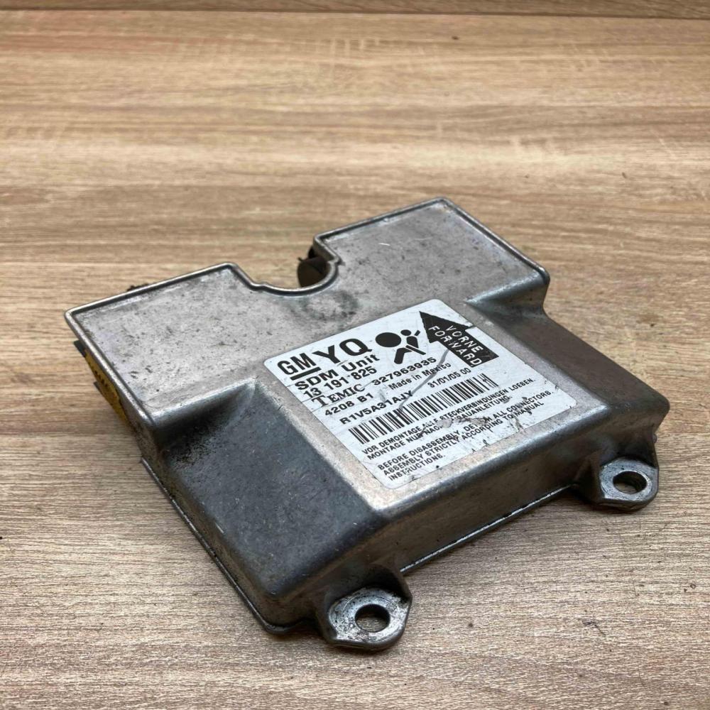 13191825 327963935  Airbag control unit/module Opel Astra H