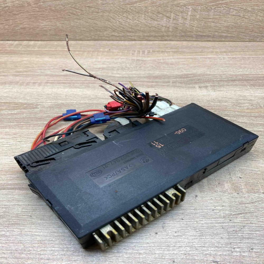 8372143 5DK007047 21 GM3 Low Comfort/convenience module BMW 5 E39