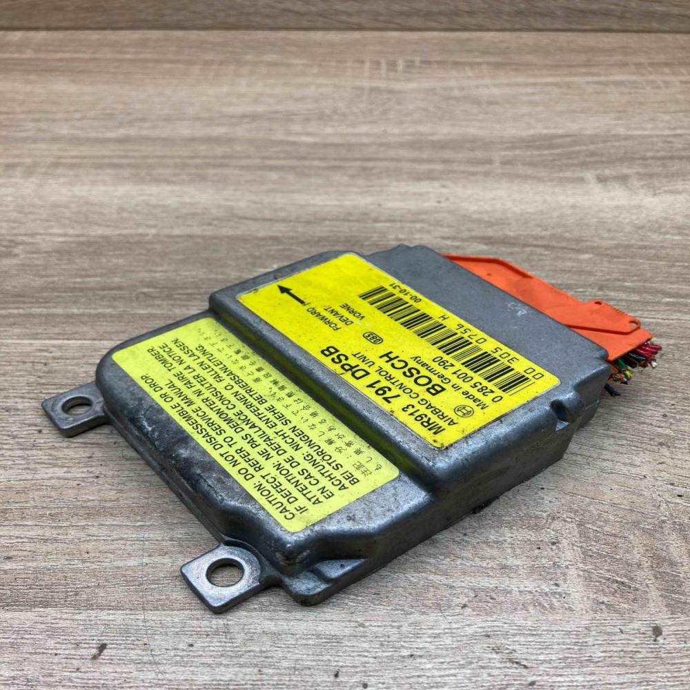 MR913791 0285001290 With Plug Airbag control unit/module Mitsubishi Carisma
