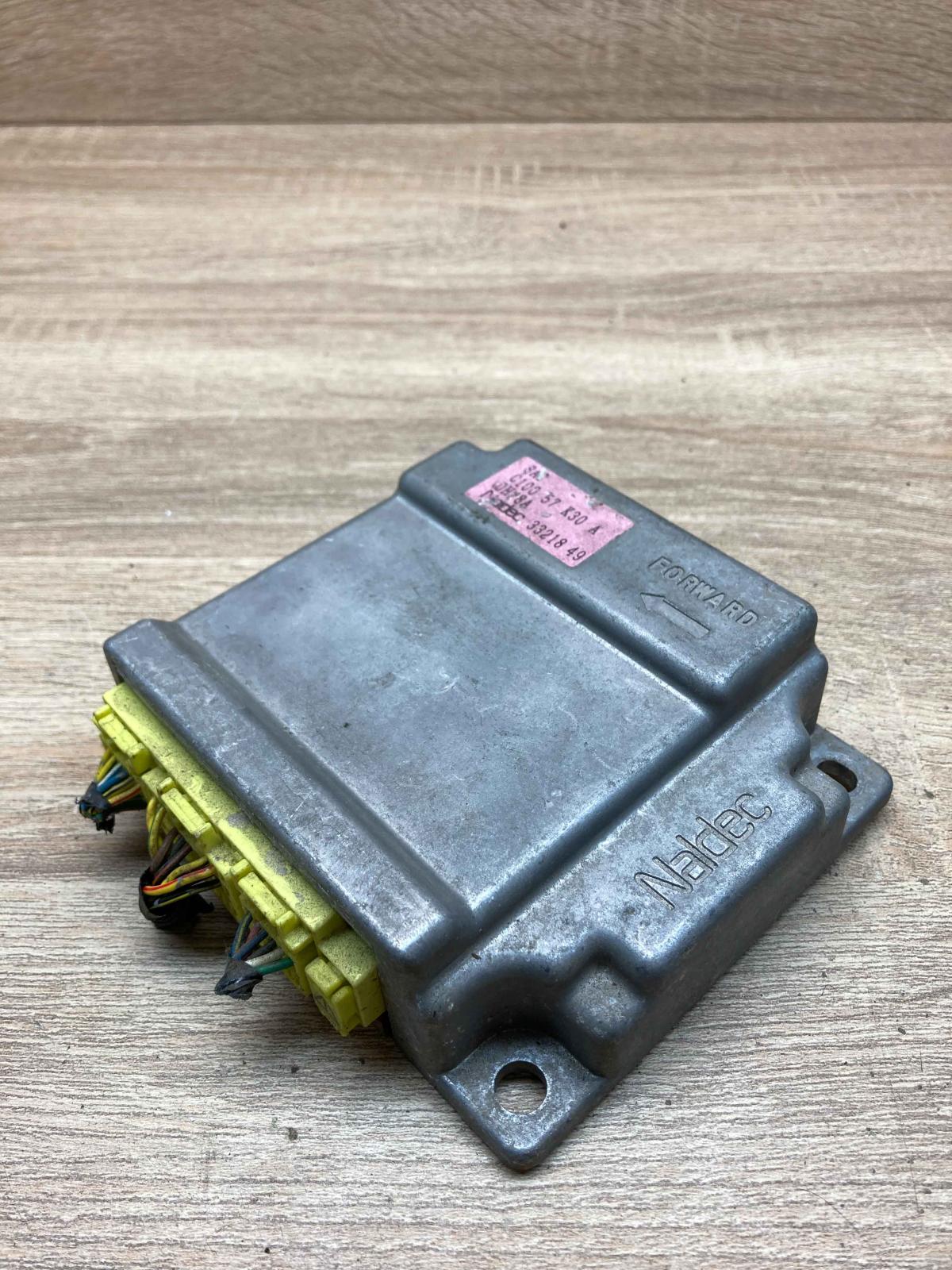 C10057K30A 3321849 Used Airbag control unit/module Mazda Premacy