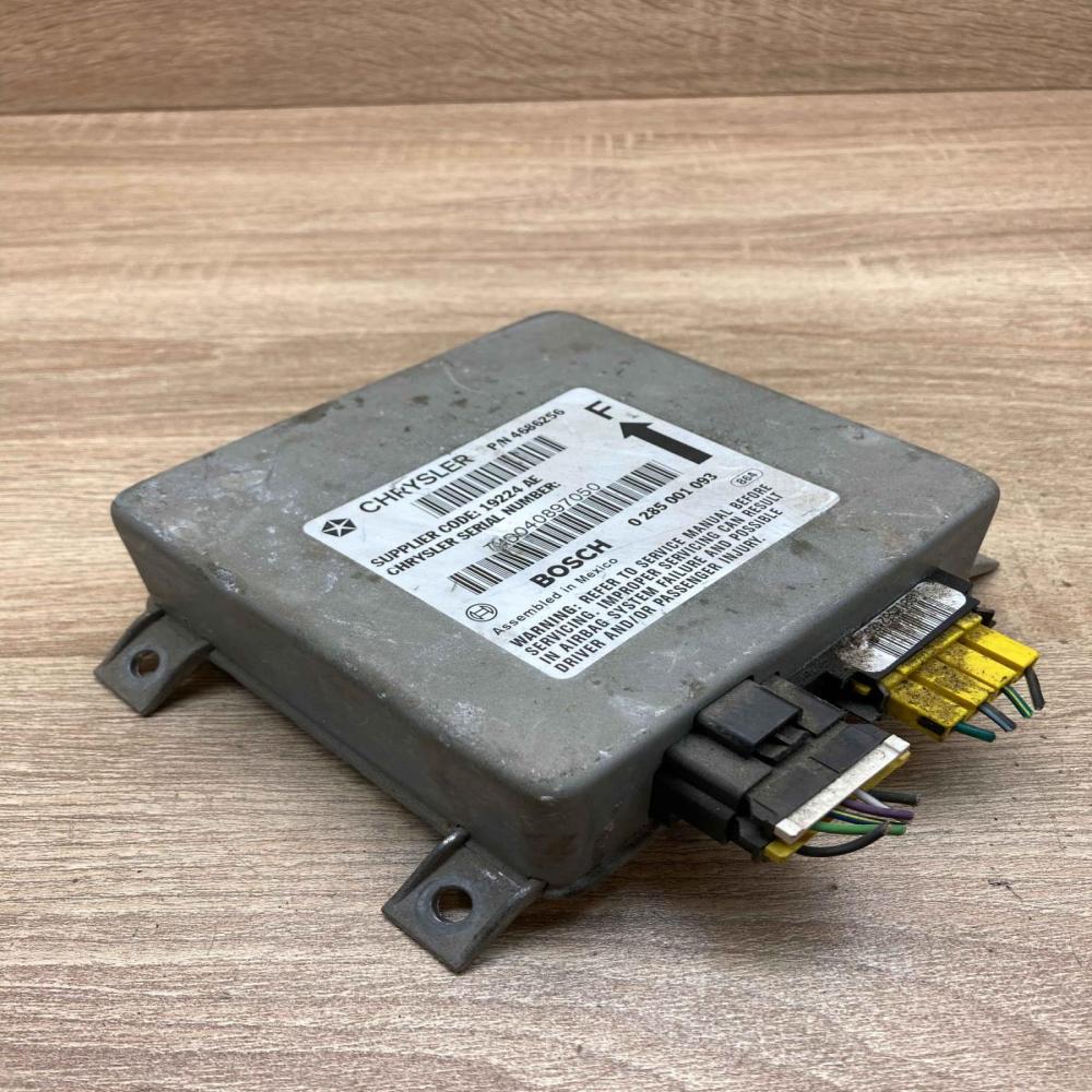 4686256 0285001093  Airbag control unit/module Chrysler Voyager