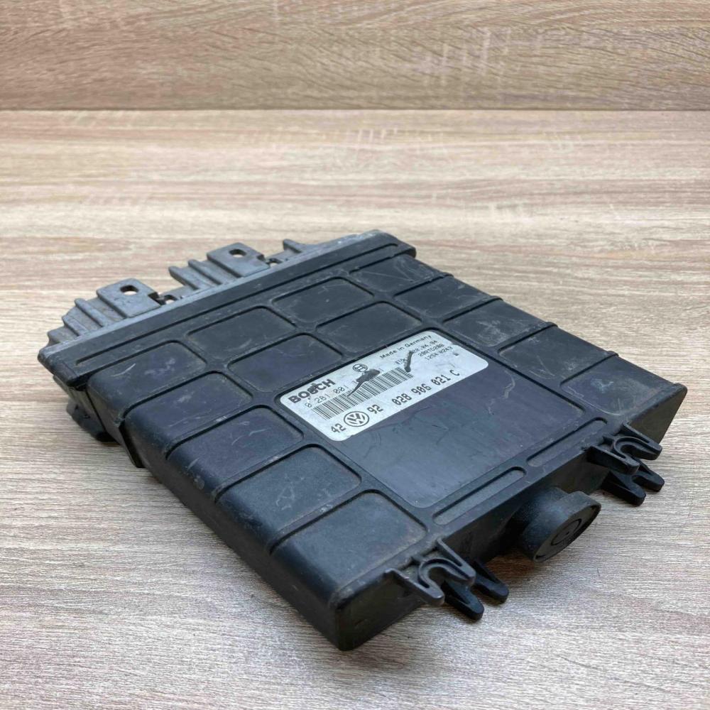 028906021C   Engine control unit/module ECU Volkswagen Golf III