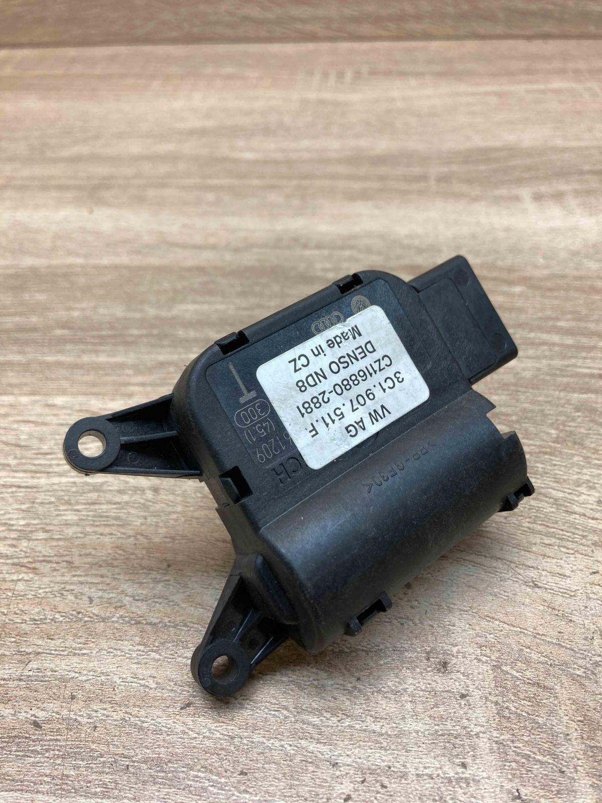 3C1907511F CZ116880 2881  Air flap motor/actuator Volkswagen PASSAT B6