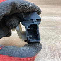 3C1907511F CZ116880 2881  Air flap motor/actuator Volkswagen PASSAT B6