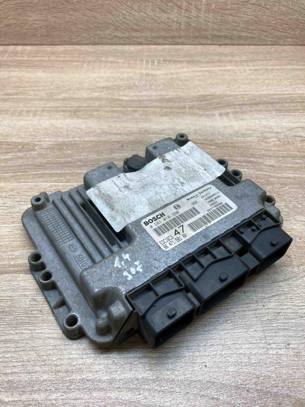 9647158180 0281010390  Engine control unit/module ECU Peugeot 307