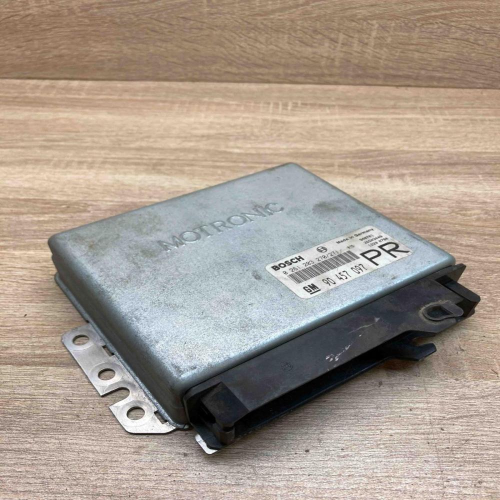90457097 0261203270 PER Engine control unit/module ECU Opel Omega B1