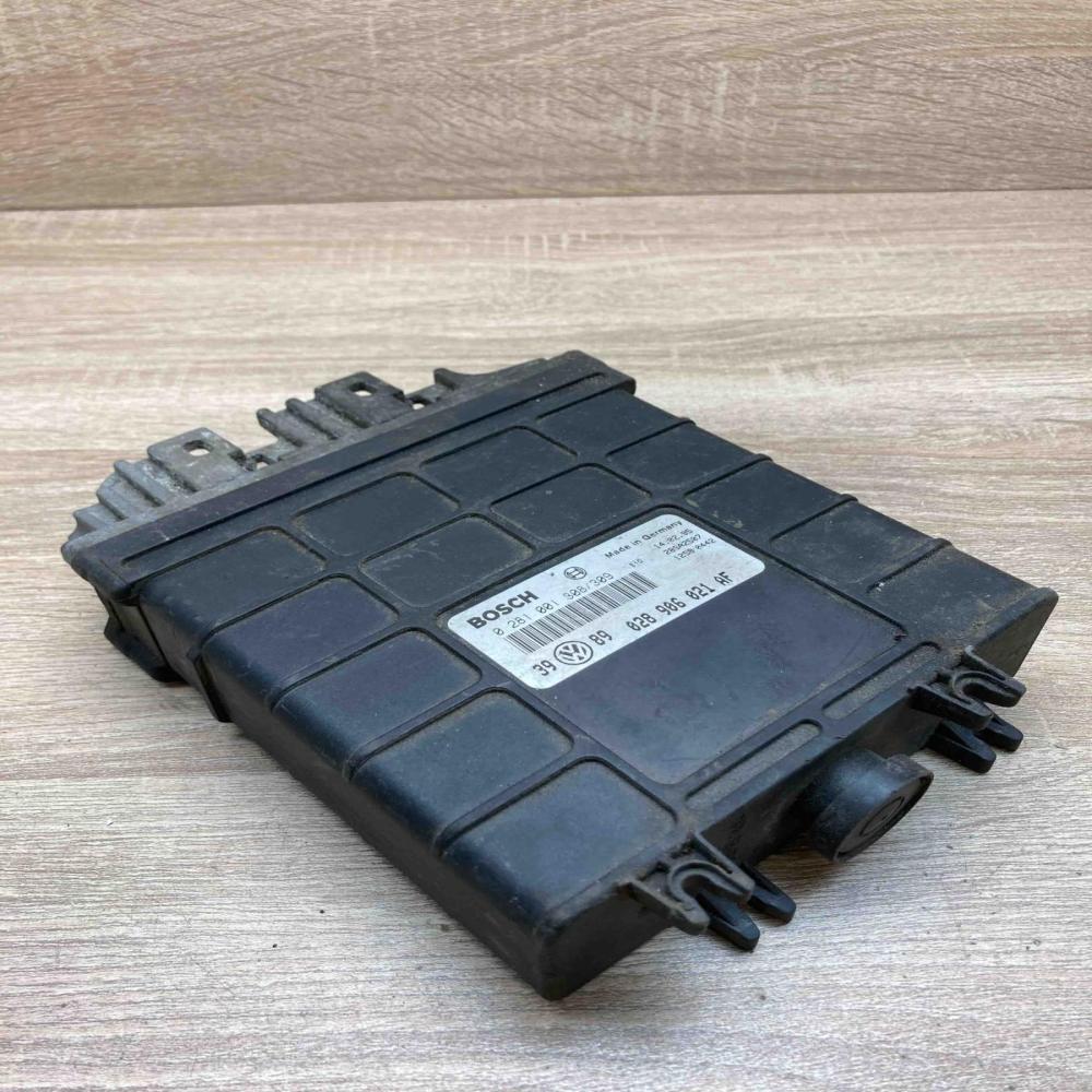 028906021AF 0281001308  Engine control unit/module ECU Volkswagen Golf III