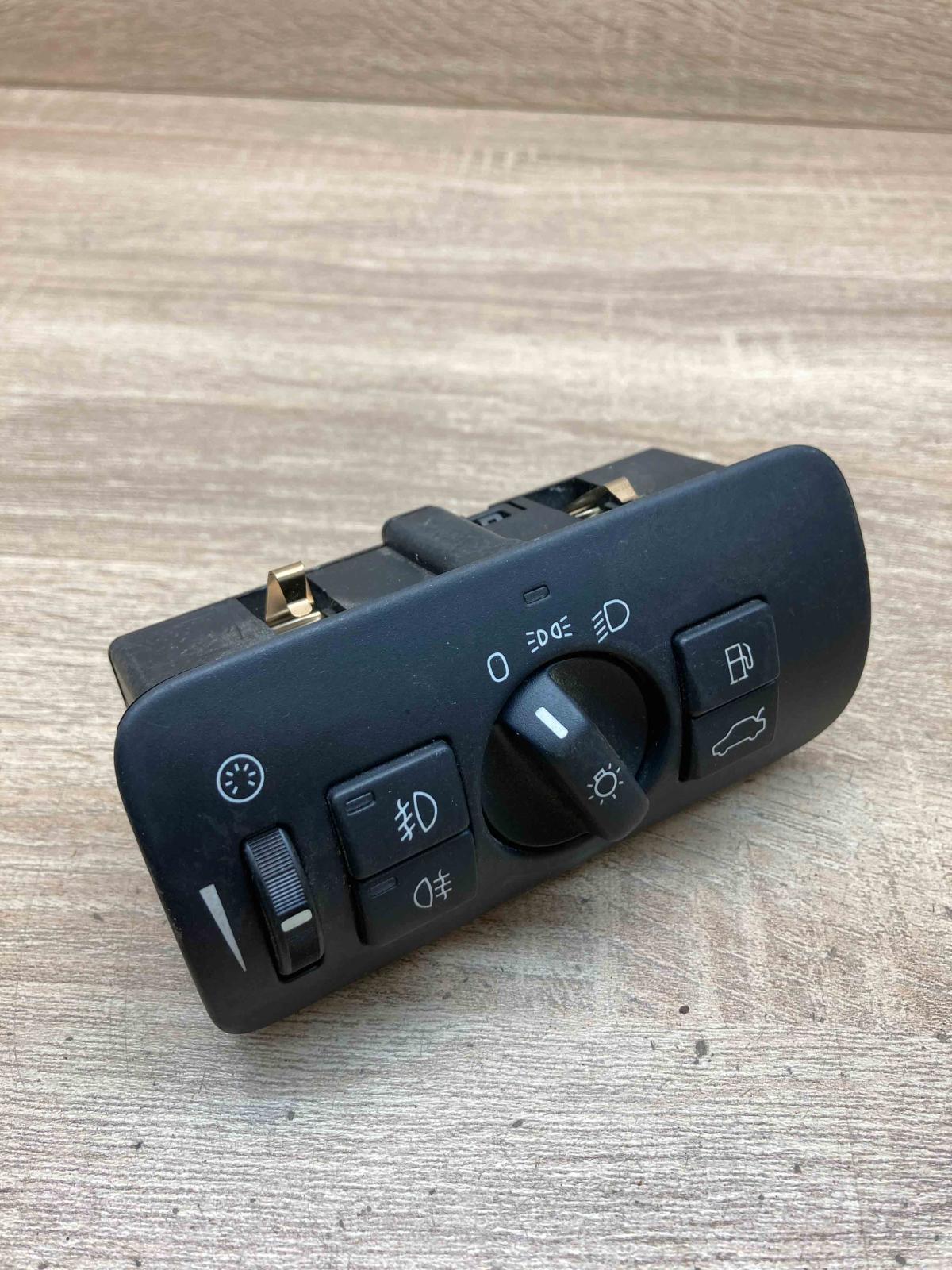 30739414 04066322 Main Light switch Volvo V70