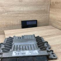 8200565863 8200592611  Engine control unit/module ECU Renault Scenic II -  Grand