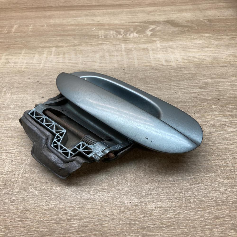 Bmw e39 passenger side   Front door exterior handle BMW 5 E39
