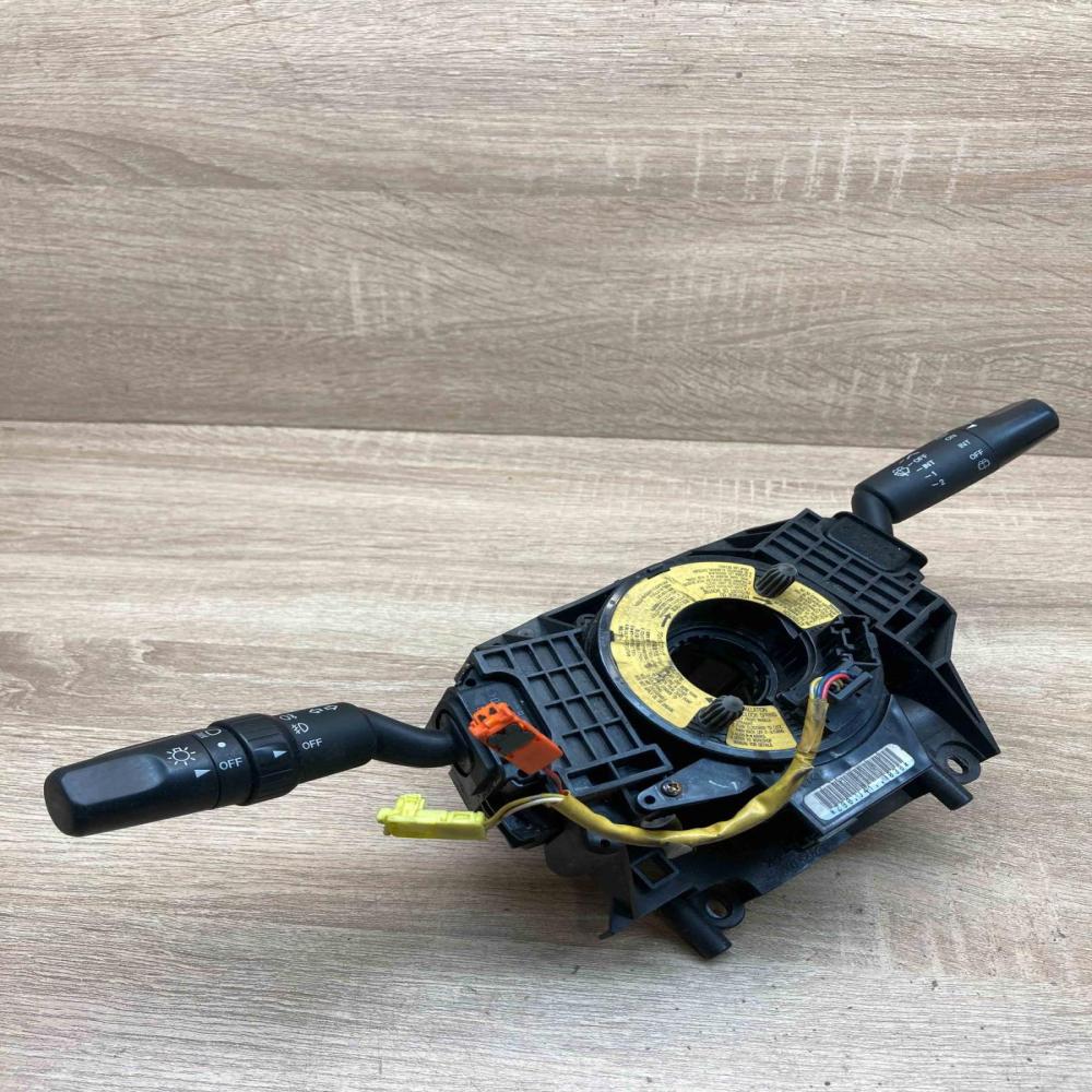 17D682 BP6P 17D779  Wiper turn signal indicator stalk/switch Mazda 3 I