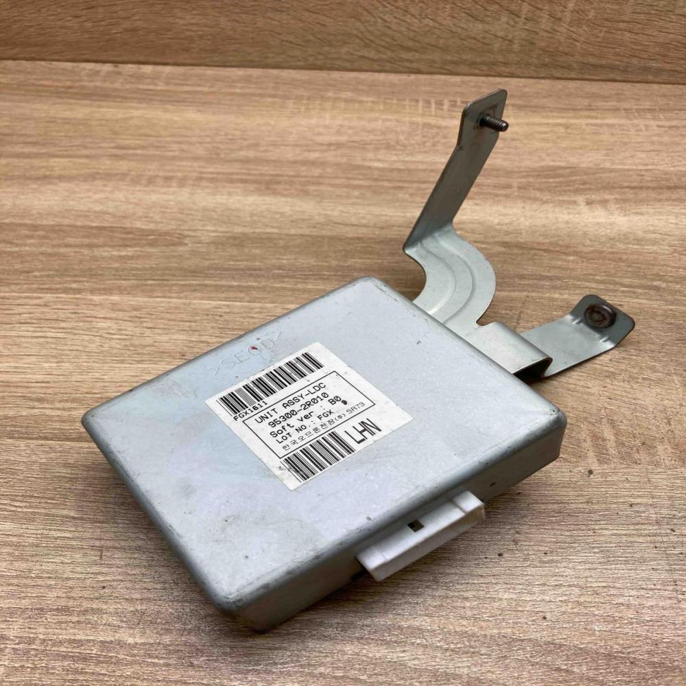 95300 2R010   Other control units/modules Hyundai i30