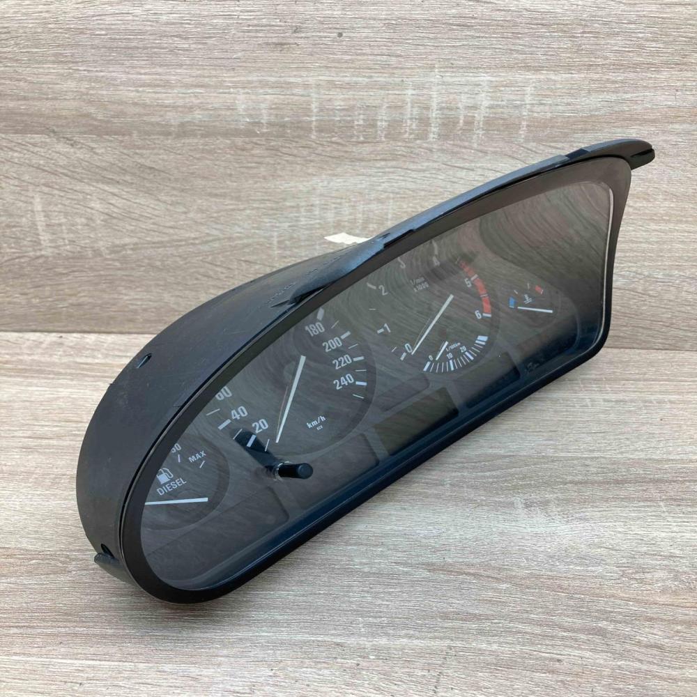 6914913 110 008 735  Speedometer (instrument cluster) BMW 5 E39