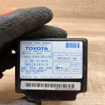 89741 52020 619825 000  Door control unit/module Toyota Yaris