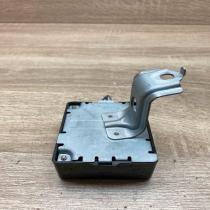 89741 52020 619825 000  Door control unit/module Toyota Yaris