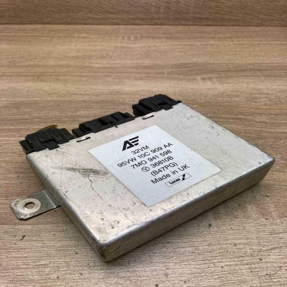 7M0941598 95VW10C909AA  Comfort/convenience module Volkswagen PASSAT B7