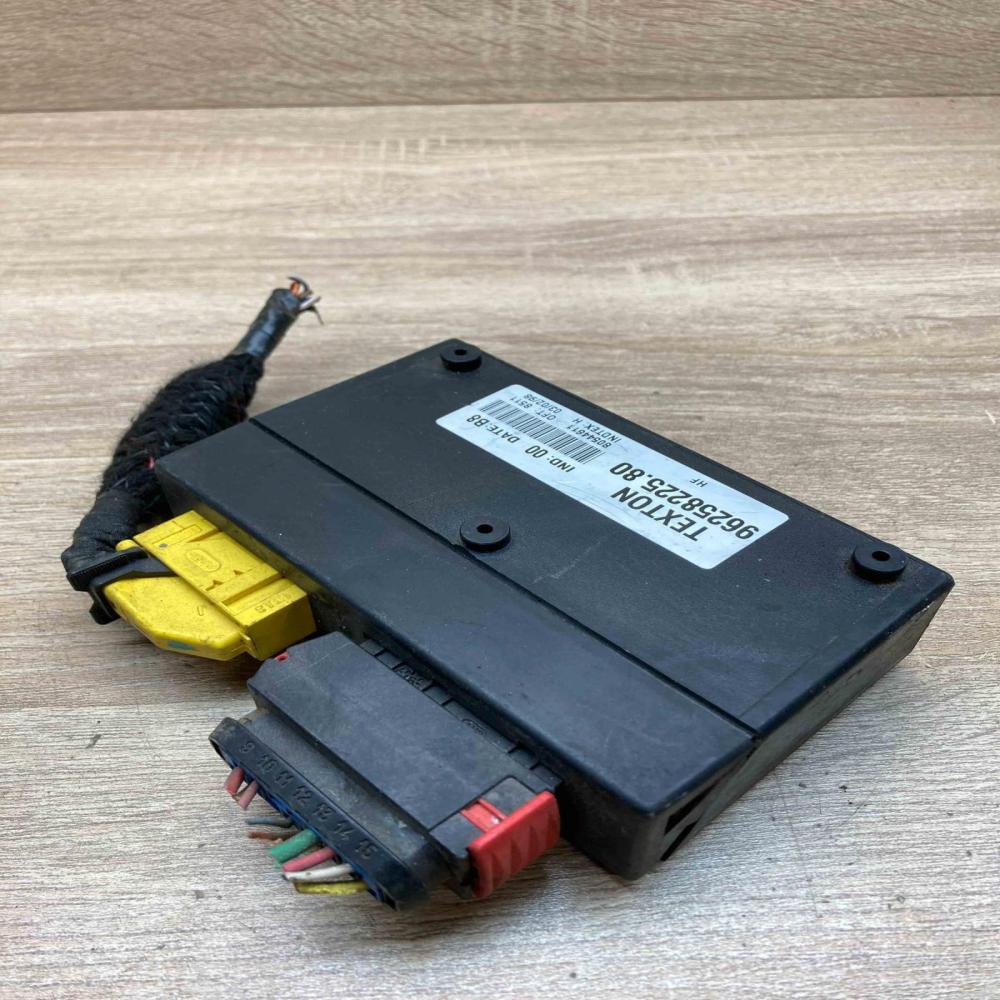 96258225 80  With Plug Comfort/convenience module Citroen Xsara Picasso