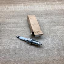 101905620   Spark plug Volkswagen Touran I