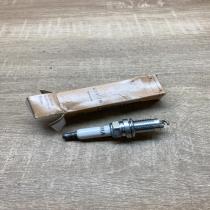 101905620   Spark plug Volkswagen Touran I
