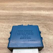 85980 52050 051500 3440  Door control unit/module Toyota Yaris