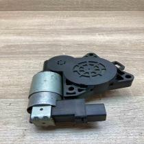 G22C5958X TN772612  Front door window regulator motor Mazda 6