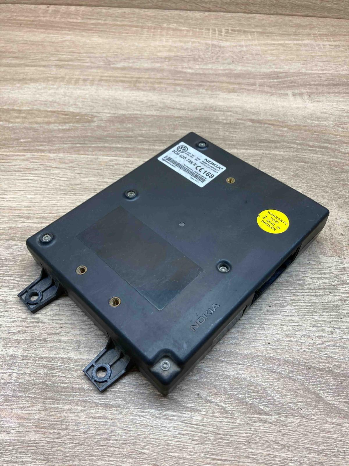 3C0035729E   Phone control unit/module Volkswagen PASSAT B6