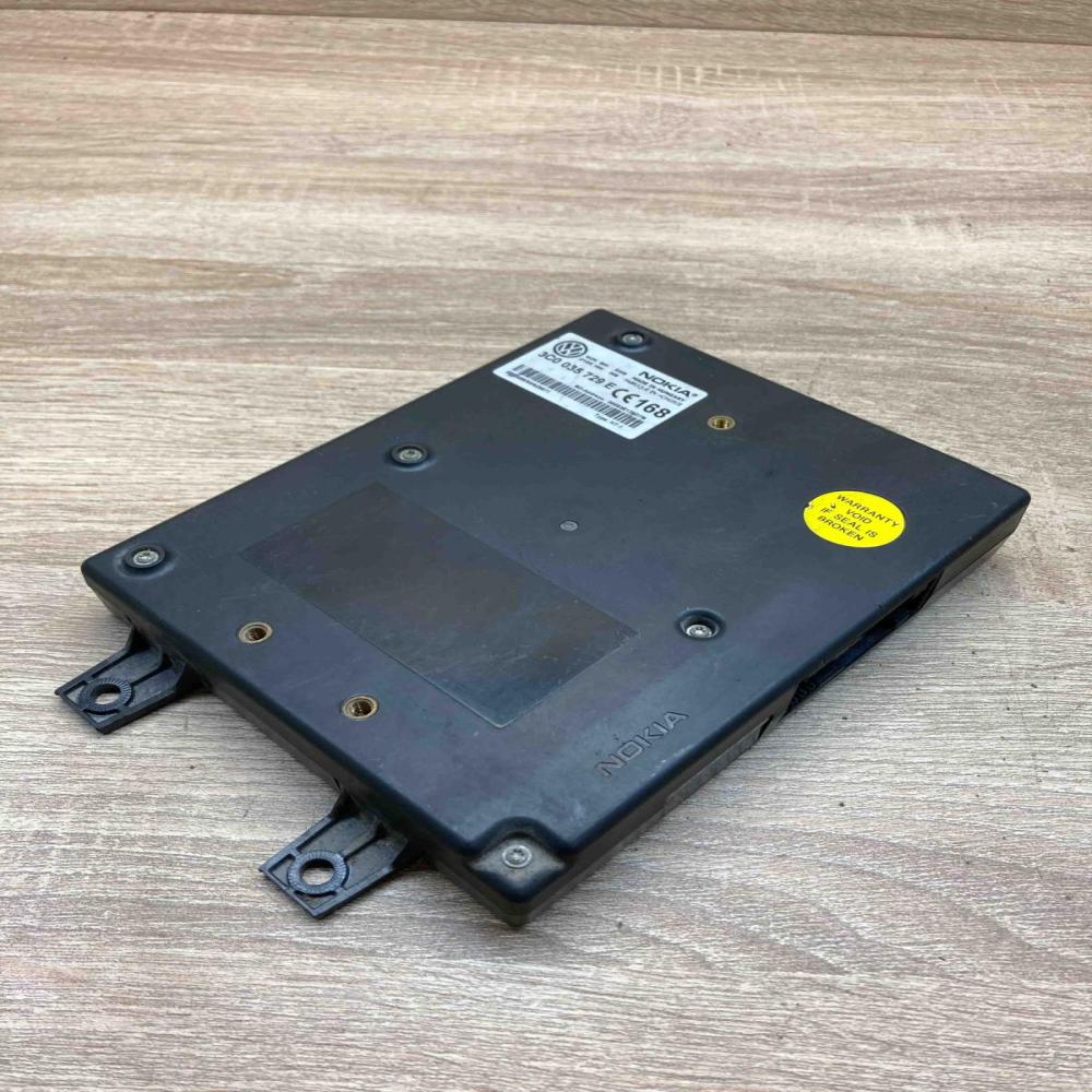3C0035729E   Phone control unit/module Volkswagen PASSAT B6