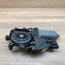 114188 100 05071910  Front door window regulator motor Audi A4 S4 B5 8D